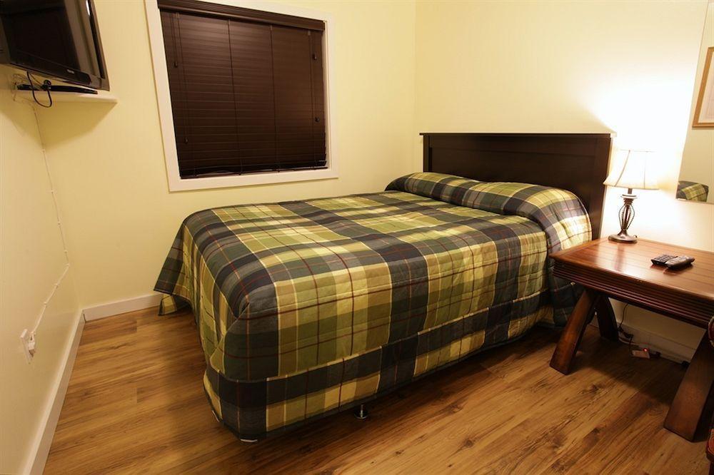 Cherry Tree Motel
